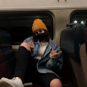 Meet your Posher, Olivia